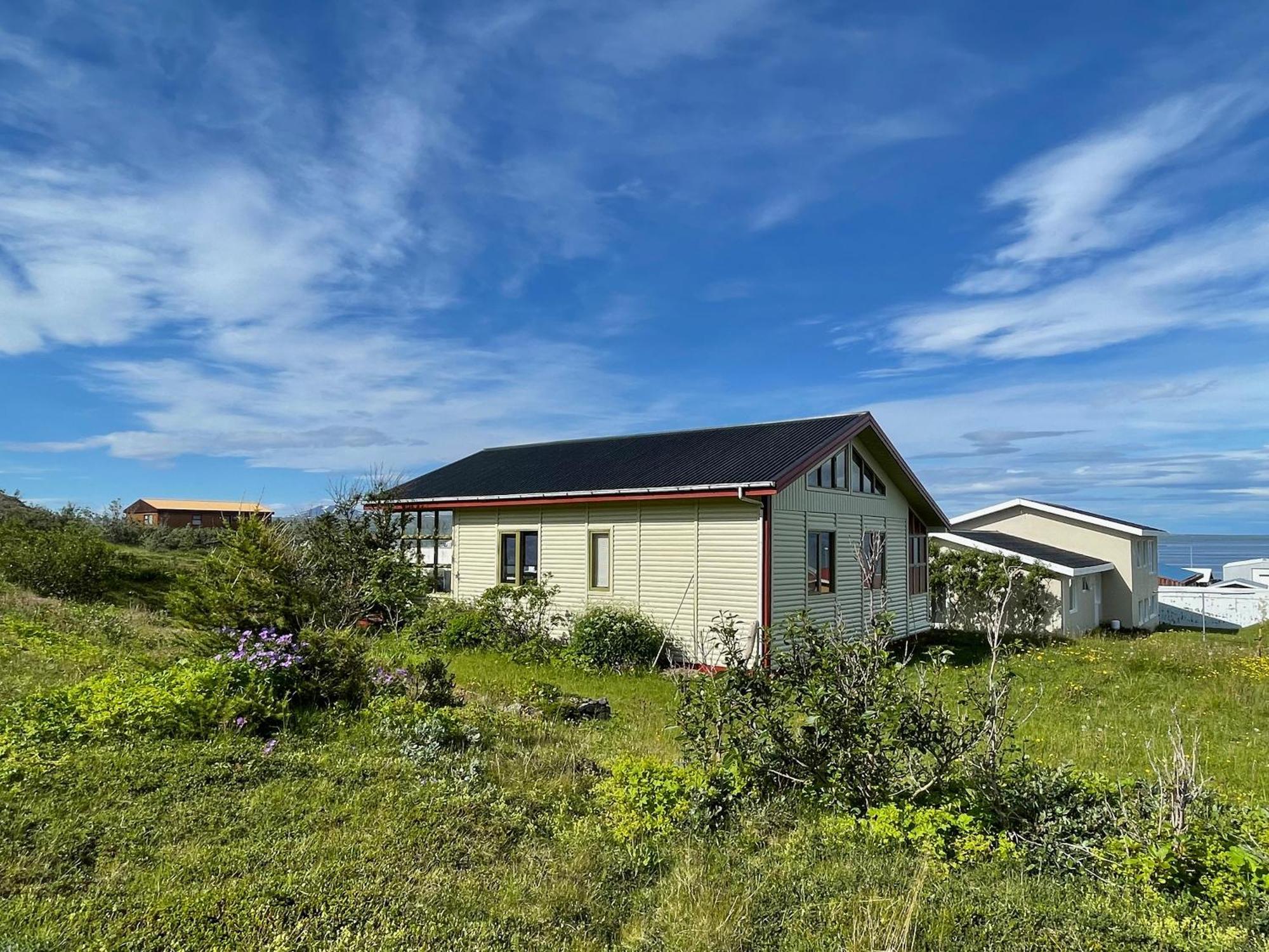 Holiday home Dreamy With A Garden Bakkafjorthur